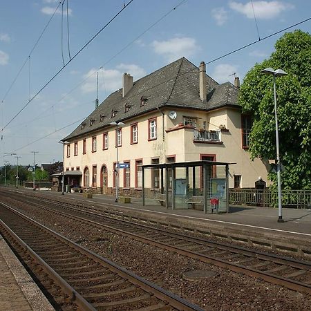 Ferienwohnung Neli Am Rhein Rheinbrohl Zewnętrze zdjęcie