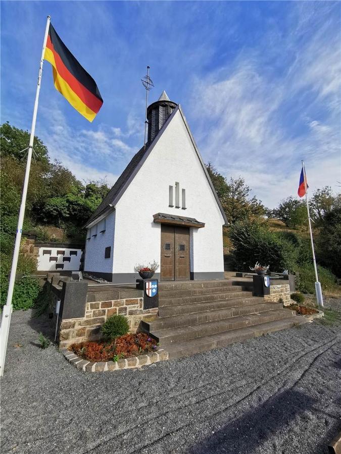 Ferienwohnung Neli Am Rhein Rheinbrohl Zewnętrze zdjęcie
